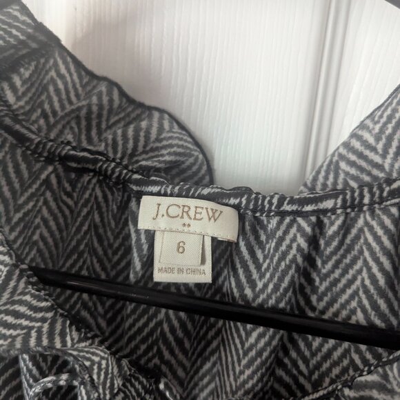 J crew sleeveless grey and white blouse - 6 - Picture 3 of 5